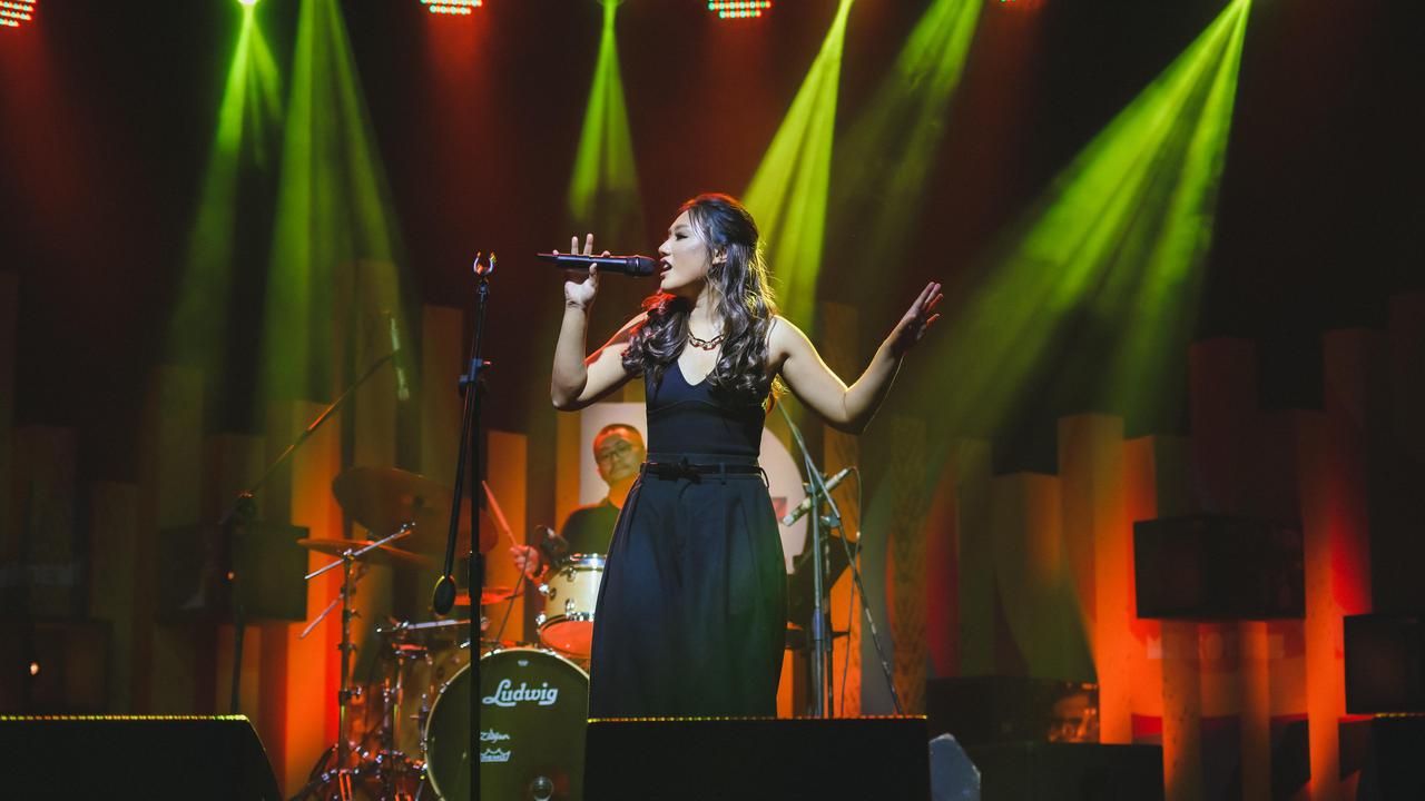 Anastasya Poetri. (ist)