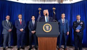 Presiden Amerika Serikat Donald Trump melakukan konferensi pers di klub Mar-a-Lago miliknya pada Sabtu (3/1/2026), di Palm Beach, Florida, terkait serangan ke Venezuela dan penangkapan Presiden Nicolas Maduro. (Dok. AP/Alex Brandon)
