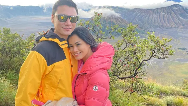 [Fimela] Titi Kamal dan Christian Sugiono