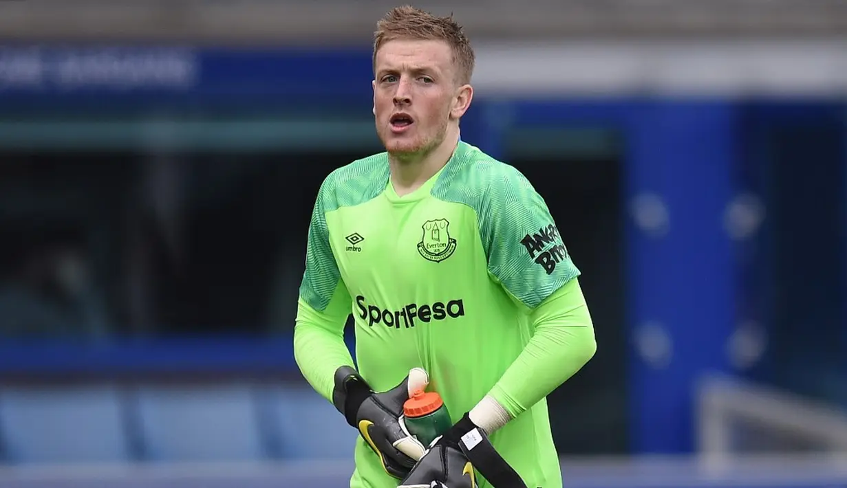 4. Jordan Pickford (Everton) - 38 pertandingan, 14 clean sheet (AFP/Oli Scarff)