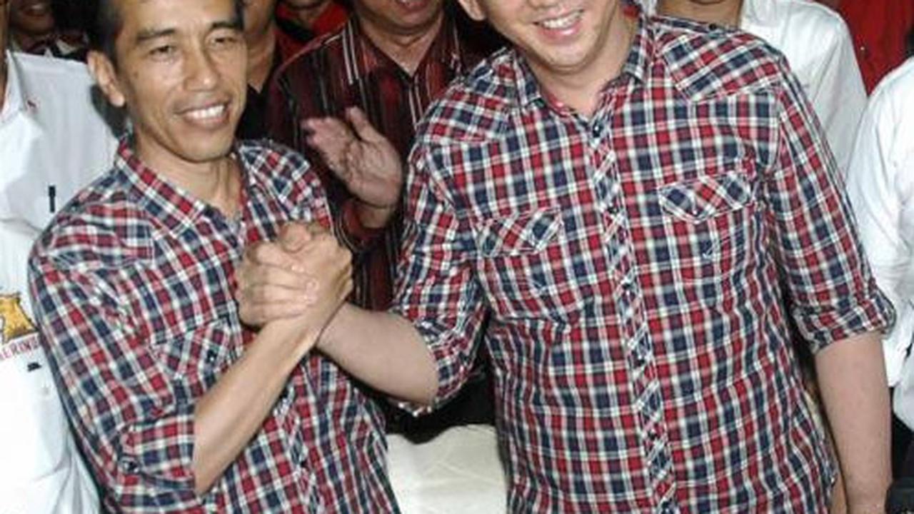Silang pendapat Jokowi-Ahok soal toilet Halte Transjakarta