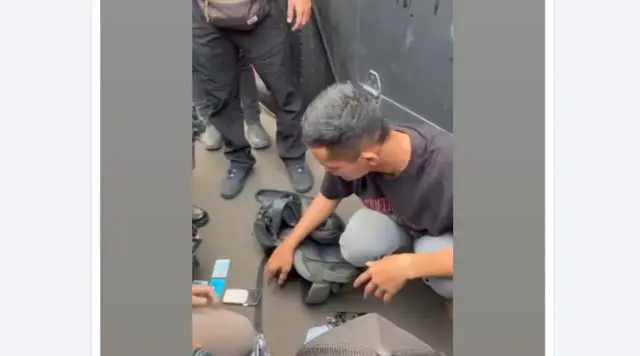 Viral Pria Diinterogasi Polisi Saat Demo, Polda Metro Sebut Kesalahpahaman