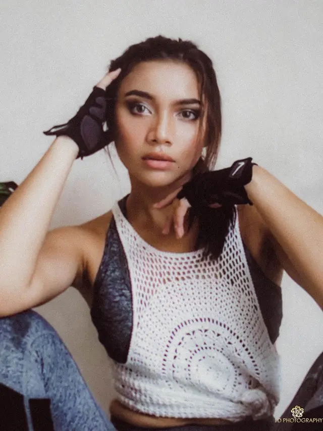 Jalani Pemotretan Virtual, Ini 7 Gaya Sporty Angela Gilsha yang Menawan