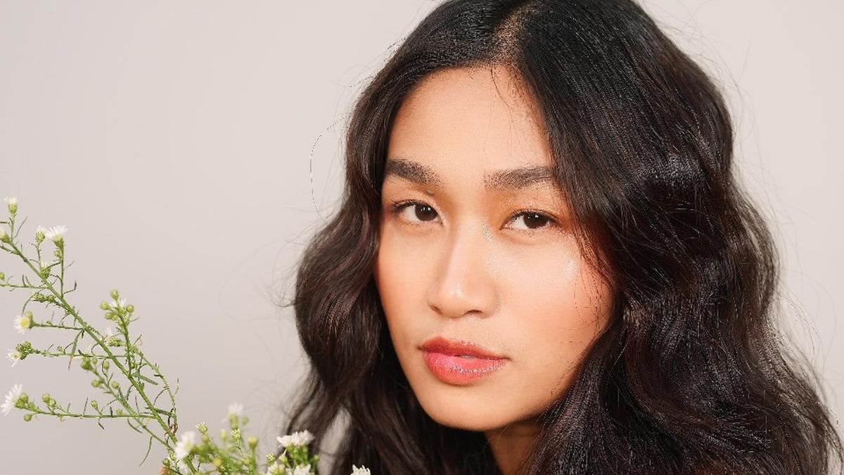 Muthia Nadhira Hidupkan Lagu Simpan Saja yang Sempat Dipopulerkan Ecoutez dalam Balutan Jazz Kekinian