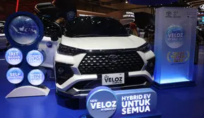 Booth Toyota Ramai Diserbu di GIIAS 2026, Banyak Pengunjung Cari Jawaban soal Hybrid yang Praktis