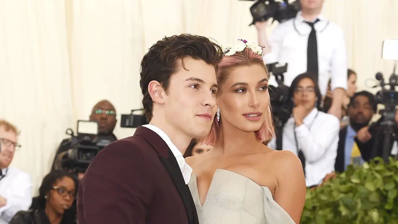 [Bintang] Shawn Mendes - Hailey Baldwin
