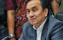VIDEO: Menohok Eks Pentolan PDIP Effendi Simbolon Sindir Hasto "Pak Jokowi Ikut Jaga Anda"