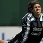 Argentina&#039;s footballer Carlos Tevez stretches during a training session in Ezeiza, Buenos Aires on October 9, 2008. AFP PHOTO/Juan MABROMATA