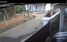 Modus Tanya Alamat, Pria Ajak 2 Bocah Naik Motor Lalu Bawa Kabur Ponsel