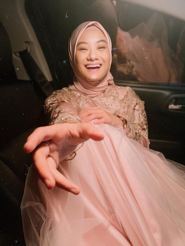 Dinda Hauw. (Foto: Instagram @dindahw)