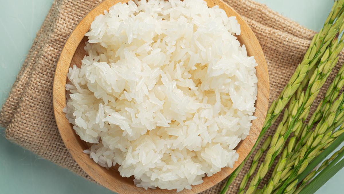Cara Memasak Nasi Beras Pulen agar Tidak Lembek dan Menggumpal