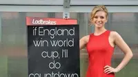 Foto Rachel Riley yang beredar di Twitter soal rencananya bugil jika Timnas Inggris juara Piala Dunia 2018. (Sport Bible)