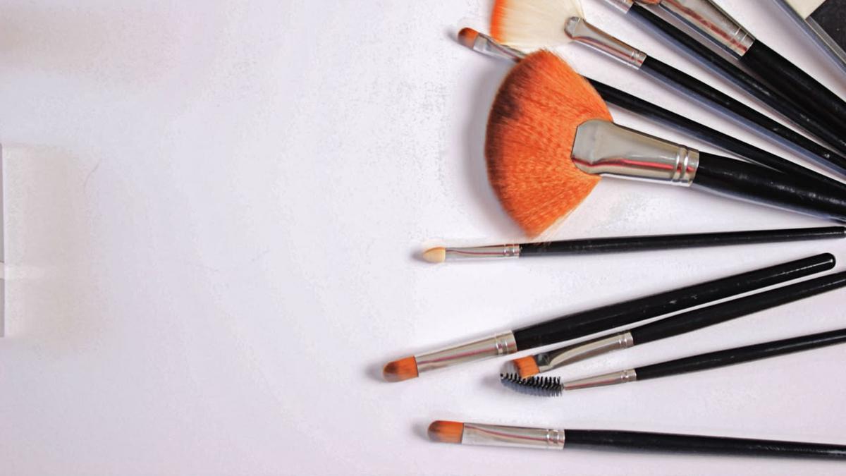 Cara Memilih Brush Makeup Dasar untuk Pemula agar Tidak Salah Beli