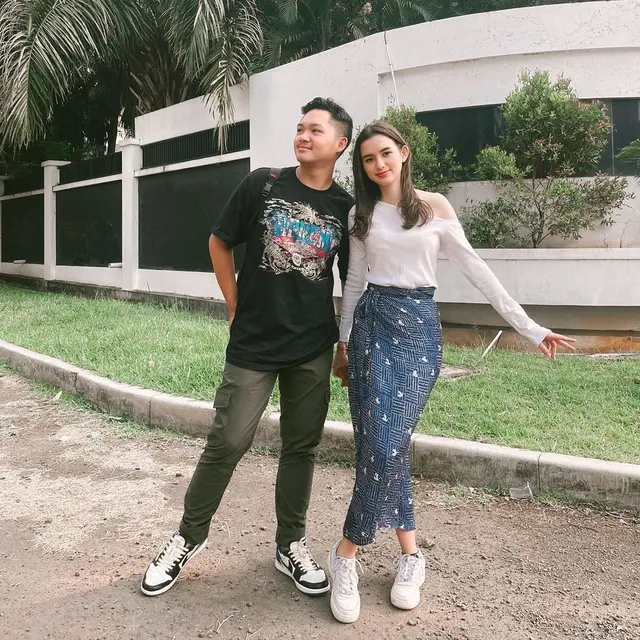 Sarah Menzel dan Azriel Hermansyah