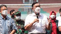 Menteri Koordinator Bidang Kemaritiman dan Investasi Luhut Binsar Pandjaitan mengunjungi beberapa Sentra Vaksinasi dan Pusat Isolasi Terpadu di Kabupaten Bogor, Jawa Barat, Sabtu 14 Agustus 2021.