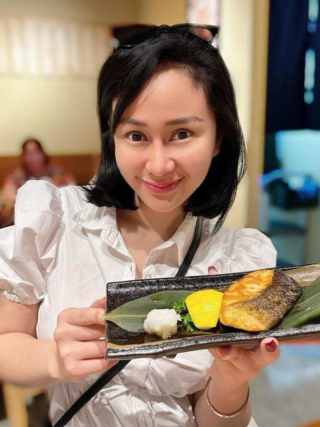 7 Potret Terbaru Denise Chariesta Hamil Tanpa Suami, Minta Sumbangan Buat Lahiran