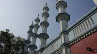 Masjid Jami, masjid yang bersebelahan dengan tempat suci umat Buddha yang terdapat di India, Mahabodhi Temple. (Liputan6.com/Citra Dewi)