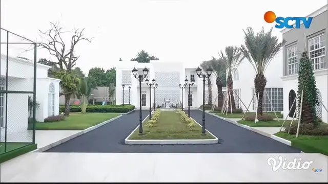 Rumah Mewah Ustaz Solmed