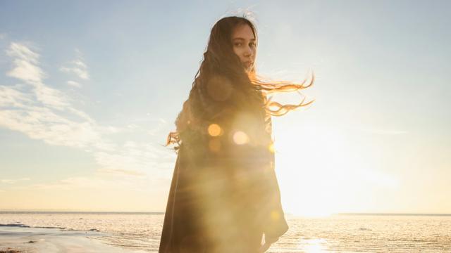 Ilustrasi wanita sederhana, apa adanya