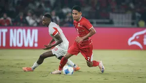Gelandang Timnas Indonesia, Marselino Ferdinan, saat menghadapi Mozambik pada lanjutan FIFA Matchday 2026 di Stadion Utama Gelora Bung Karno (SUGBK), Selasa (9/6/2026). (Bola.com/Abdul Aziz)