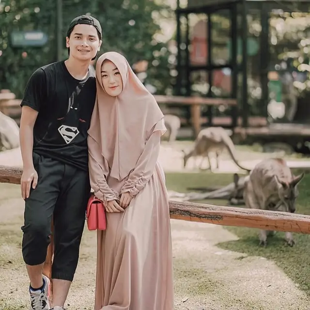6 Pasangan Artis Ini Kenalan Lewat Taaruf Berakhir Cerai, Bikin Publik Terkejut