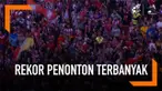 Laga sepak bola wanita antara Atletico kontra Barca dihadiri 60.739 ribu penonton. Jumlah tersebut menjadi rekor baru jumlah penonton dalam sebuah pertandingan sepak bola wanita Eropa.