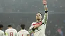 Pemain Manchester United, Diogo Dalot melakukan selebrasi setelah mencetak gol ke gawang FCBS dalam laga lanjutan Liga Europa 2024/2025 di National Arena Stadium, Bucharest, Romania, Jumat (31/01/2025). (AP Photo/Andreea Alexandru)