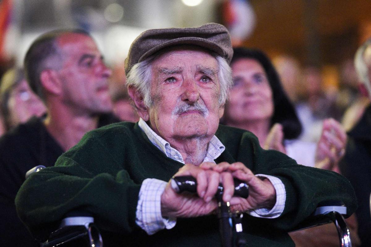 Presiden Termiskin di Dunia Jose Mujica Tutup Usia