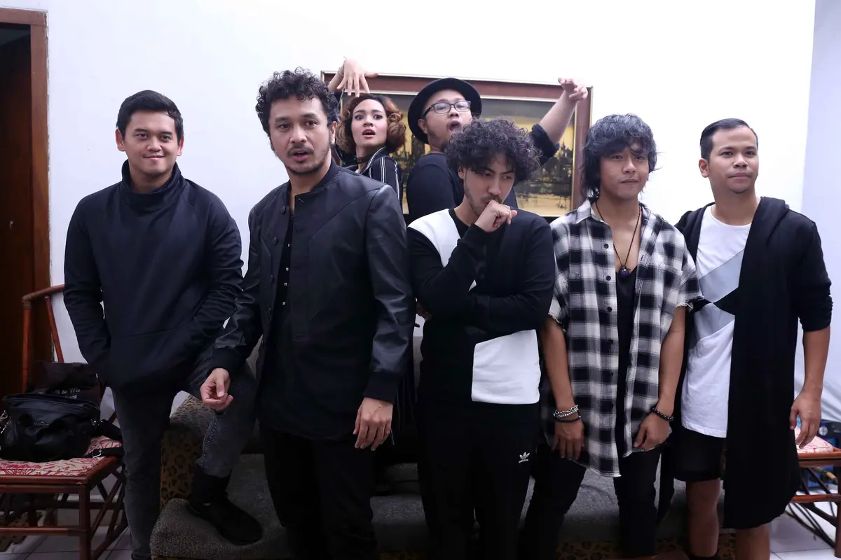 [Bintang] Nidji Daur Ulang Lagu Milik Band Malaysia