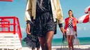 Kecintaan mendiang direktur kreatif Chanel, Karl Lagerfeld pada Monte Carlo adalah sumber inspirasi besar bagi Viard dan koleksi Cruise terbaru ini. [Dok/Chanel].