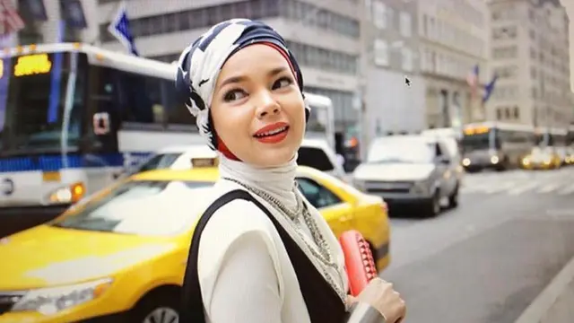 [Bintang] Dewi Sandra