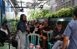 Mahasiswa Fakultas Hukum Universitas Pelita Harapan (UPH) Jakarta melakukan kegiatan pembelajaran lapangan di RT 08 RW 04 Malaka Jaya, Duren Sawit, Jakarta Timur, Sabtu (24/1).