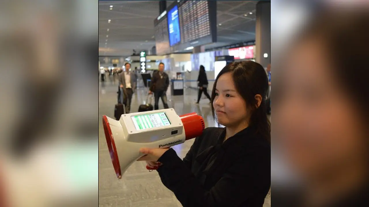 Keren, Megafon ini Bisa Menjadi Penerjemah