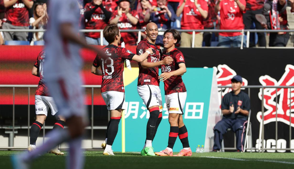 Sementara itu, Urawa Red Diamonds sudah mencetak 27 gol sepanjang musim, jadi tim tersubur ketiga di J1 League musim ini. Urawa Reds hanya kalah produktif dari Kashima Antlers yang sudah cetak 30 gol, dan dua tim lain yang cetak 28 gol: Sanfrecce Hiroshima dan Machida Zelvia. Berbeda dengan Cerezo yang sangat mengandalkan Léo Ceará, persebaran pencetak gol di Setan Merah Saitama lebih merata. (Dok. J1 League)