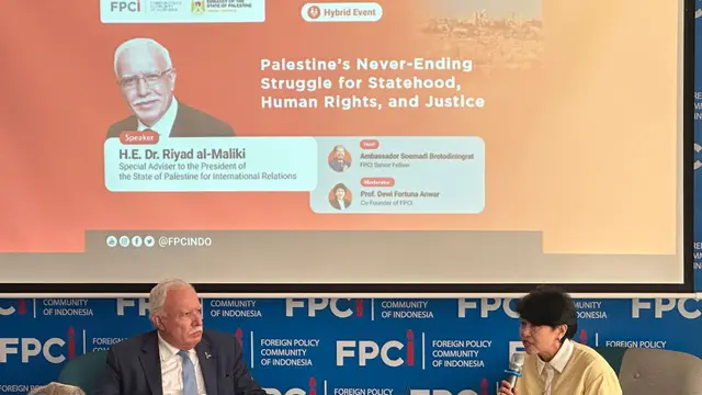 Utusan Khusus Presiden Palestina Riyad al-Maliki dalam sesi diskusi yang diselenggarakan oleh Foreign Policy Community of Indonesia (FPCI) di Jakarta, Selasa (20/8/2024). (Liputan6/Benedikta Miranti)