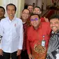 Presiden Jokowi bertemu dengan sejumlah pimpinan serikat buruh di Istana Kepresidenan Bogor Jawa Barat, Jumat (26/4/2019). (Istimewa)