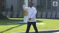 Sekjen Partai Nasdem Johnny G Plate  tiba di Kompleks Istana Kepresidenan di Jakarta, Selasa (22/10/2019). Johnny G Plate  merupakan politikus ketiga dari Partai Nasdem yang diundang ke istana menjelang pengumuman kabinet Jokowi-Ma'ruf pada Rabu besok. (Liputan6.com/Angga Yuniar)