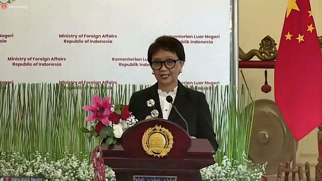 Menteri Luar Negeri RI Retno Marsudi menyampaikan bahwa nilai total perdagangan Indonesia-China mencapai rekor baru di tahun 2022.