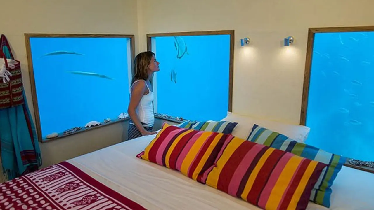 hotel-bawah-laut-140122c.jpg