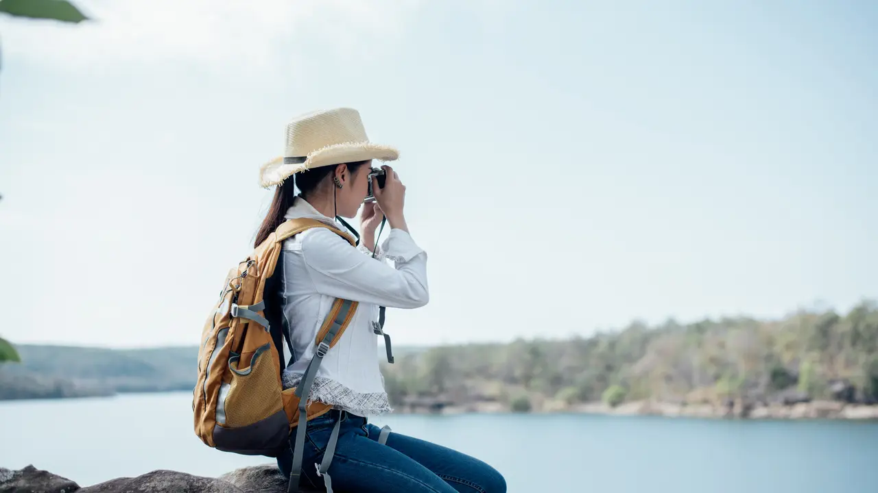 7 tips solo traveling hemat namun tetap seru dan berkesan