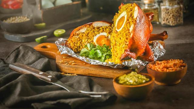 Ayam Panggang Tanpa Tulang Isi Nasi, Enaknya dan Kemasannya  Anti Mainstream