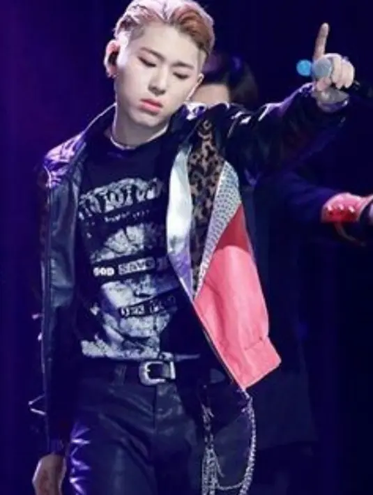 Ia menceritakan hal yang menjadi inspirasinya dalam menuliskan lagu untuk Kim Se Jung. Zico mengatakan semuanya berawal dari surat Kim Se Jung. (Instagram/w_zico)