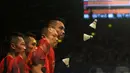 Pemain asal China Lin Dan terpaksa angkat koper usai kalah dari pemain Indonesia Jonatan Christie 21-12,21-12 pada laga Indonesia Open 2016 di Istrora Senayan, Jakarta, Kamis (2/6/2016). (Bola.com/Nicklas Hanoatubun)