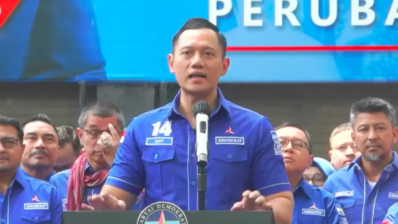 Ketua Umum (Ketum) Partai Demokrat Agus Harimurti Yudhoyono (AHY) saat menggelar konferensi pers di Kantornya, Kawasan Menteng, Jakarta Pusat. (Istimewa)