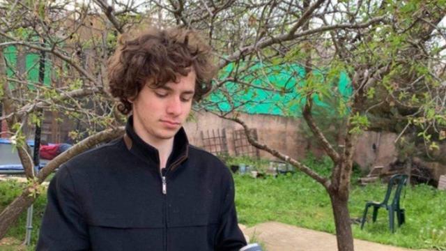 Hisham Awartani, mahasiswa keturunan Palestina yang ditembak di AS.