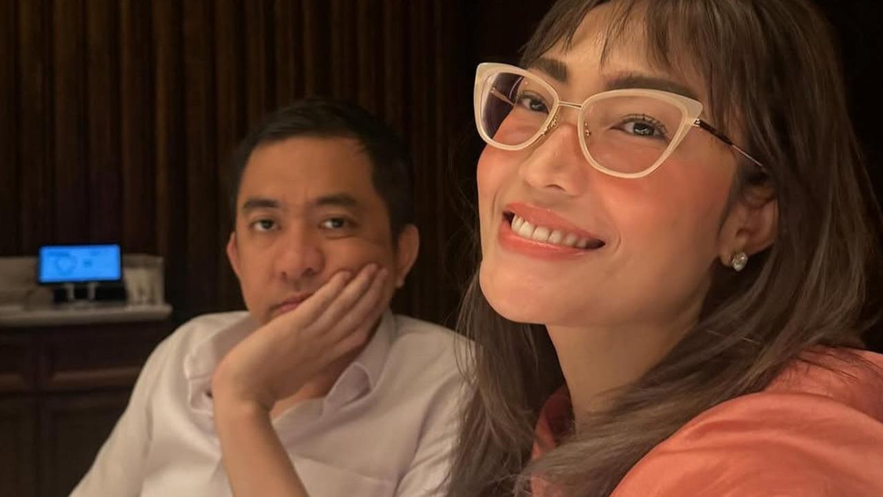 Komentar Kocak Regi Datau Lihat Ayu Dewi Cipika-cipika sama Banyak Artis: Gak Takut Pipinya Lecet atau Tulangnya Geser?