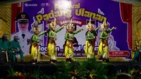 Festival Padhang Ulanan digelar di Ruang Terbuka Hijau (RTH) Karangharjo, Kecamatan Glenmore, Sabtu (17/5/2025).