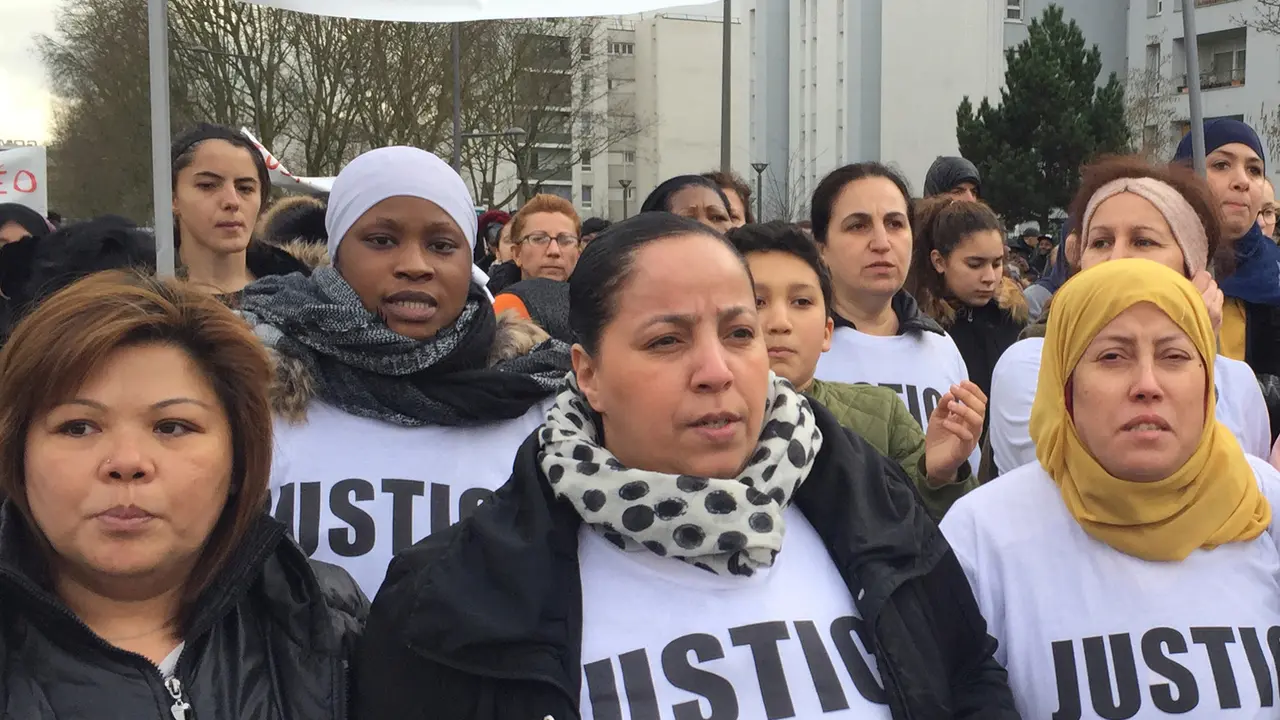 20170206-Polisi Prancis Sodomi Pemuda, Ratusan Warga Berdemo di Paris-Prancis
