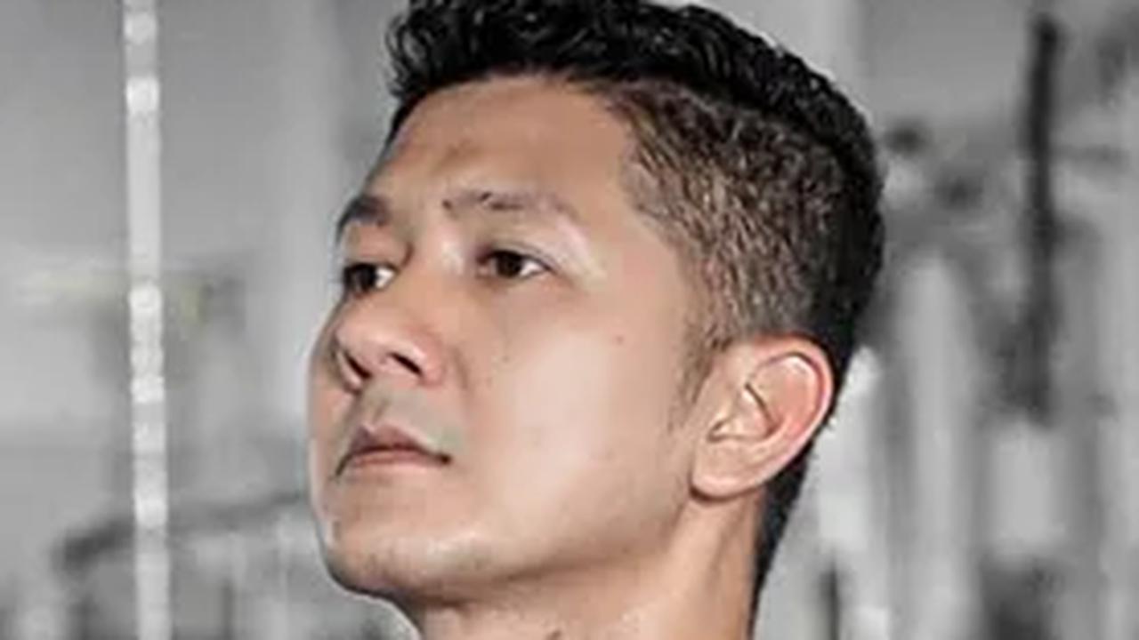 Pamerkan Lengan Kekar Saat Nge-<i>Gym</i><br>