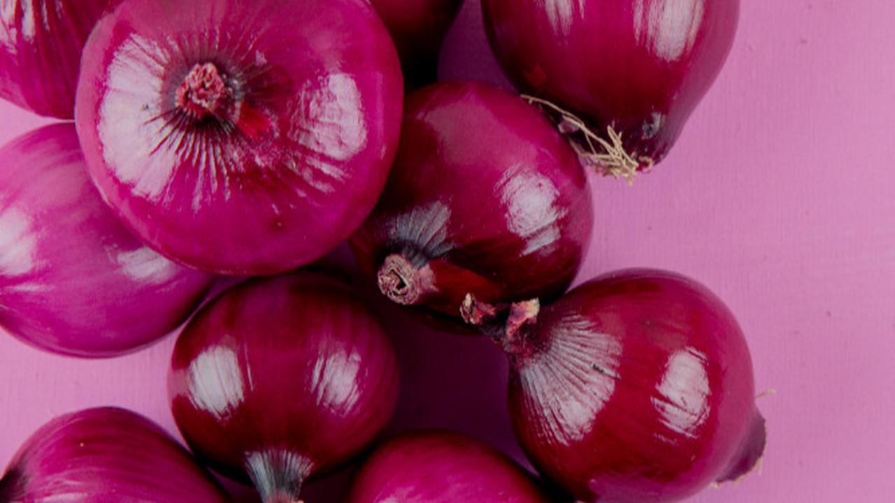 Bawang Merah untuk Menebalkan Alis